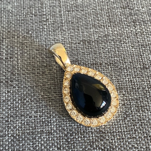 Necklace Enhancer - Picture 2 of 3